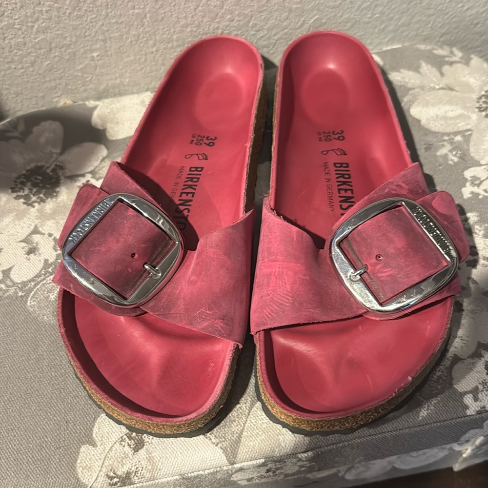 Birkenstock Women's Pink madrid big buckle Sandals sz 39